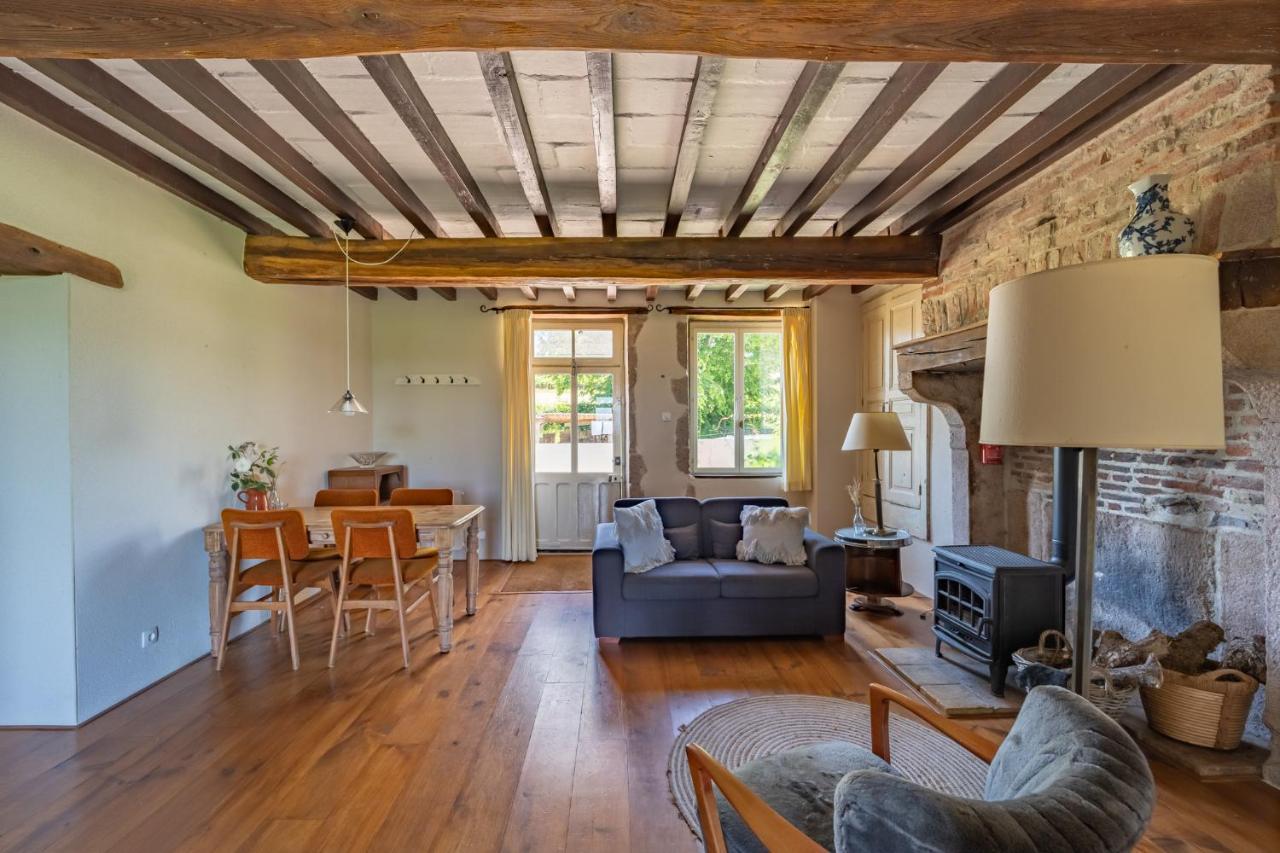 Villa Domaine Les Reprilles**** à Chiddes Extérieur photo